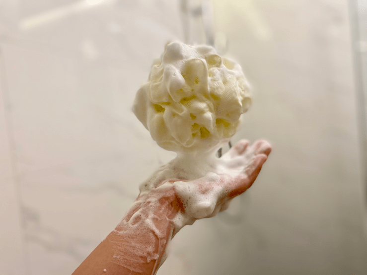 Kailash Khadi精油手工皂可以洗出延展性超好的綿密泡沫